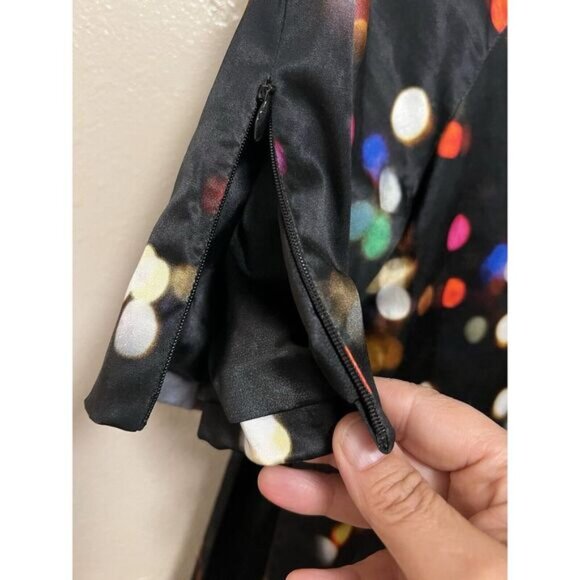 Milly City Lights Black Blouse Top Short Sleeve Shirt Zips Abstract Dot Womens 2 - Picture 9 of 13